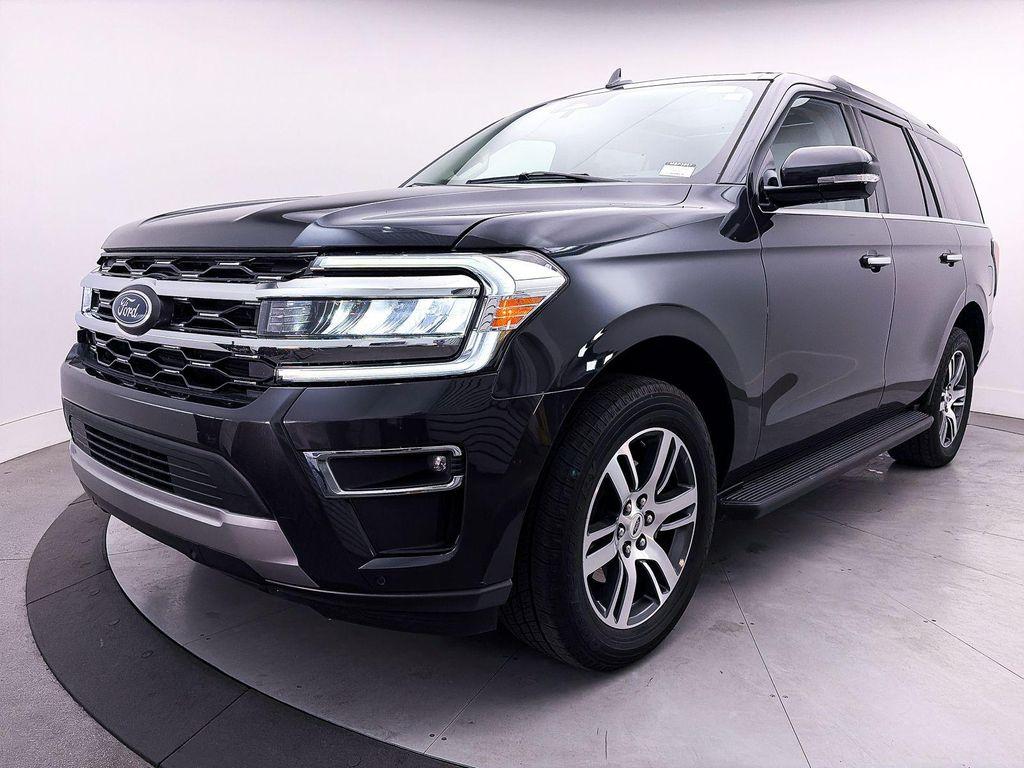 used 2024 Ford Expedition car, priced at $45,981