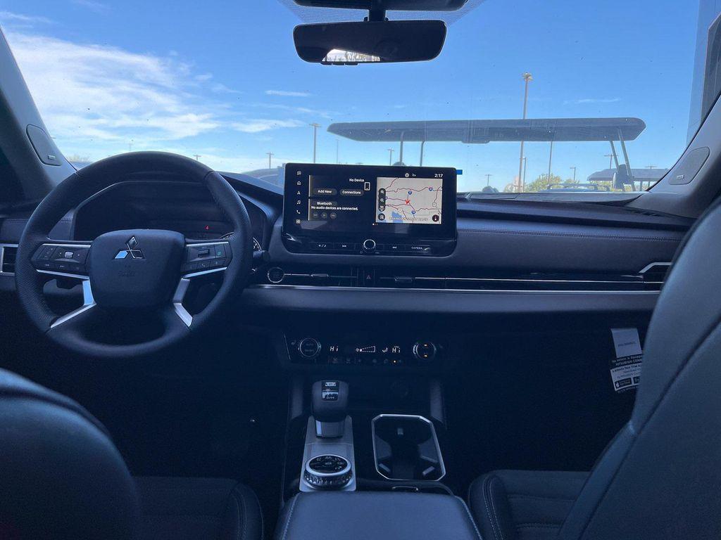 new 2025 Mitsubishi Outlander car, priced at $32,936