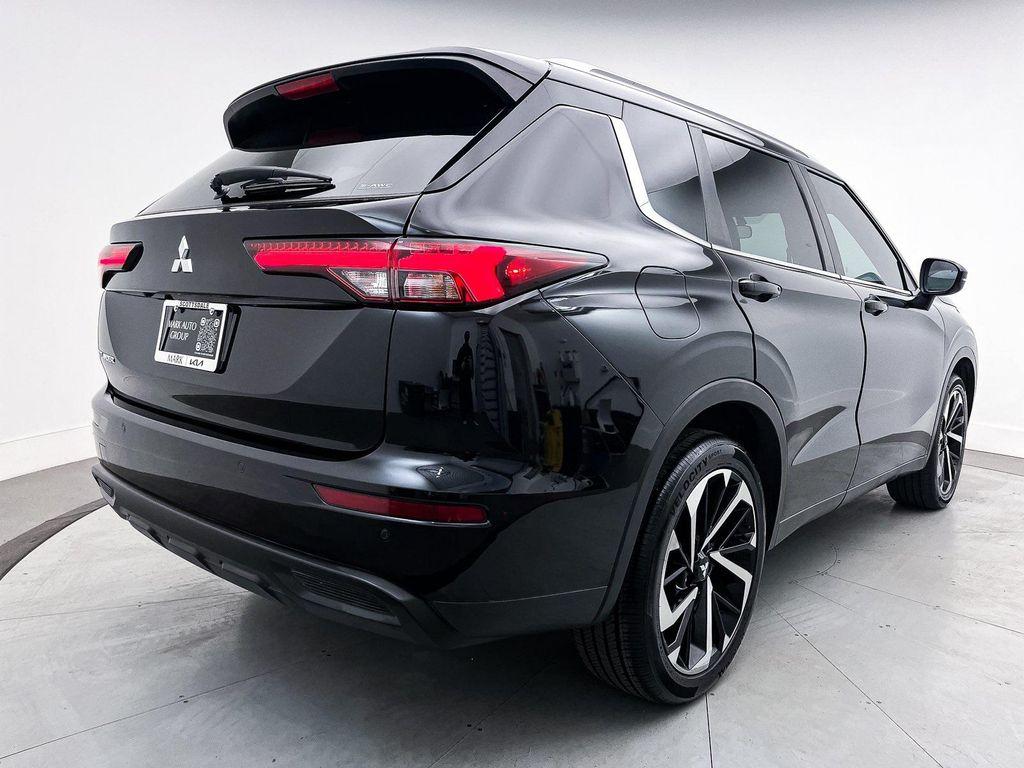 used 2022 Mitsubishi Outlander car, priced at $14,998