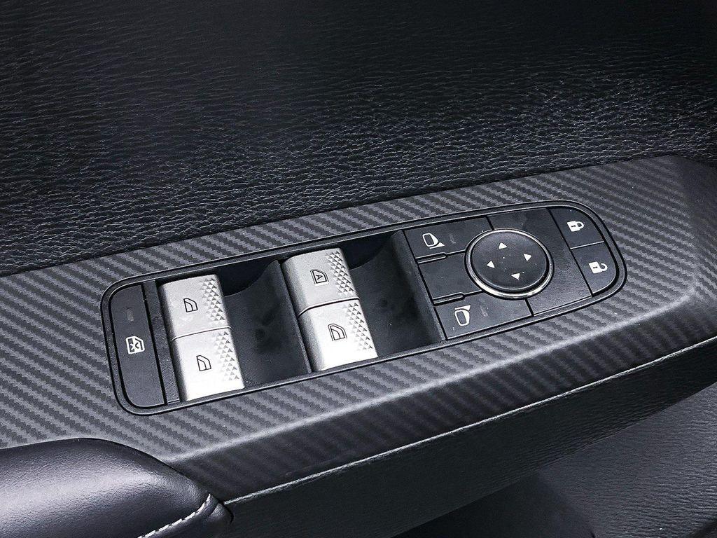 new 2025 Mitsubishi Outlander car, priced at $28,376