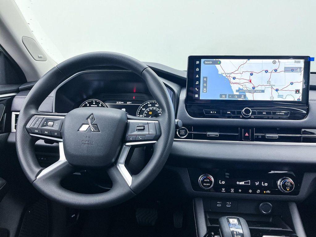 new 2025 Mitsubishi Outlander car, priced at $27,840