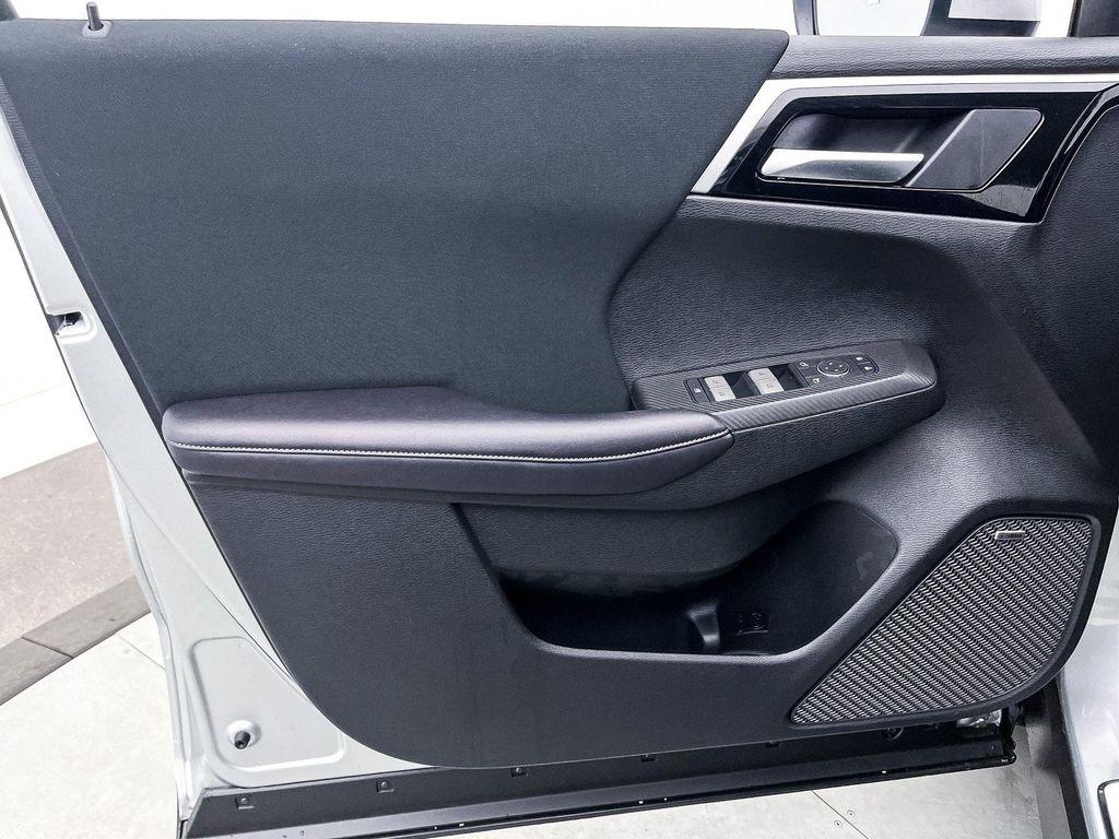 new 2025 Mitsubishi Outlander car, priced at $27,840