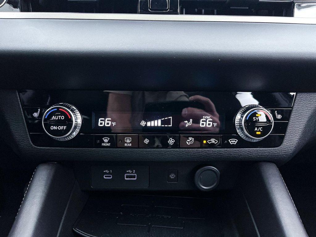 new 2025 Mitsubishi Outlander PHEV car, priced at $44,189