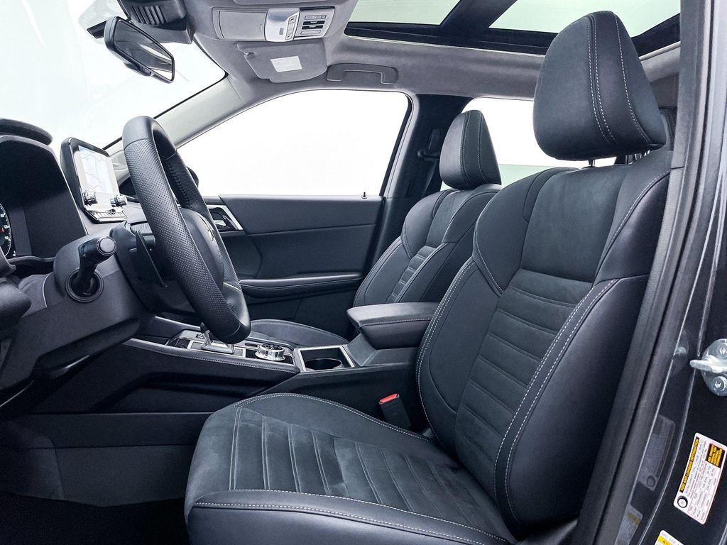 new 2025 Mitsubishi Outlander PHEV car, priced at $44,189