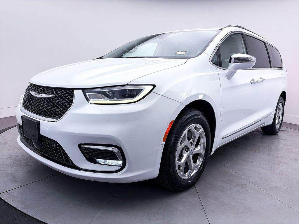 used 2021 Chrysler Pacifica car, priced at $27,992