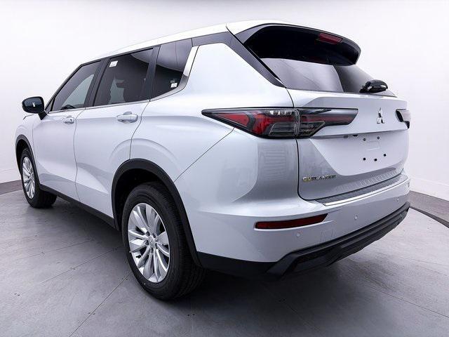 new 2025 Mitsubishi Outlander car, priced at $28,376