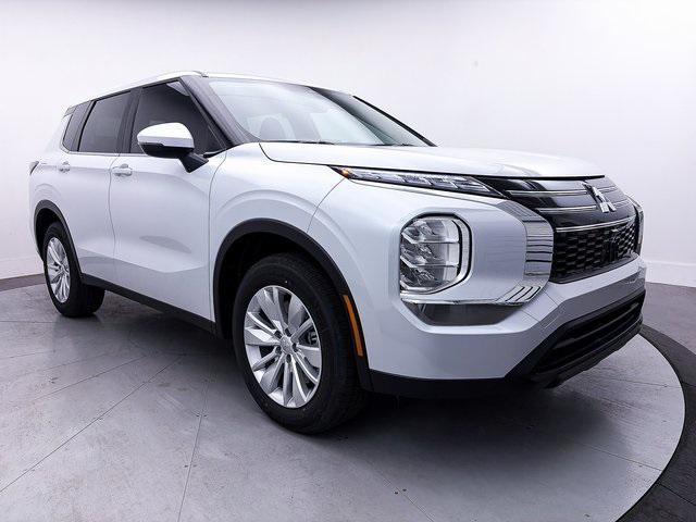 new 2025 Mitsubishi Outlander car, priced at $28,376