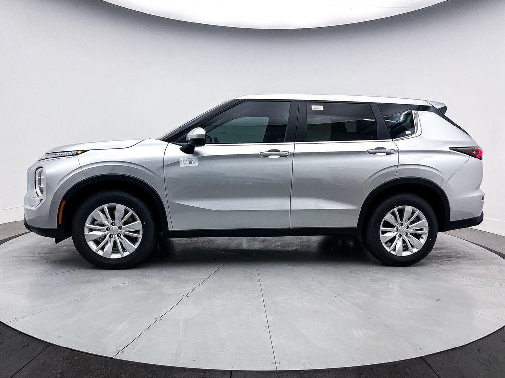 new 2025 Mitsubishi Outlander car, priced at $27,840