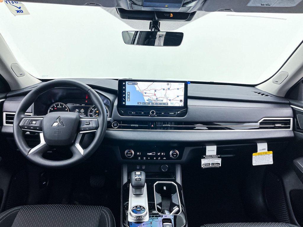 new 2025 Mitsubishi Outlander car, priced at $28,376