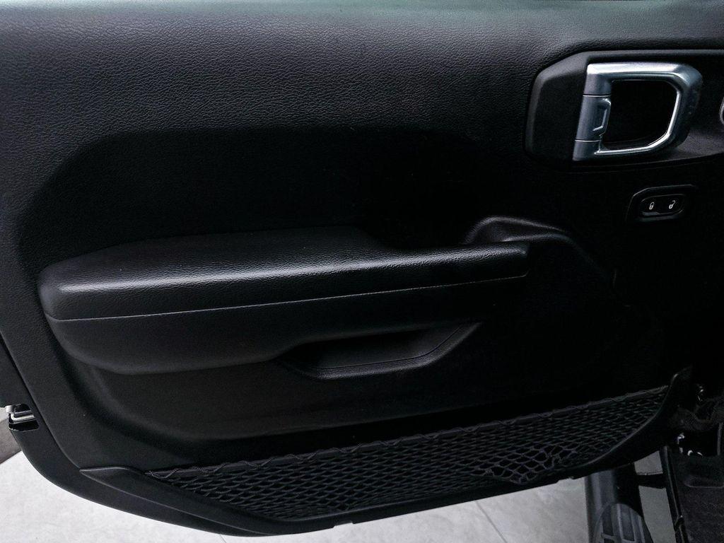 used 2021 Jeep Gladiator car, priced at $33,994