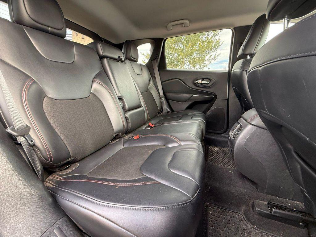 used 2020 Jeep Cherokee car, priced at $18,981