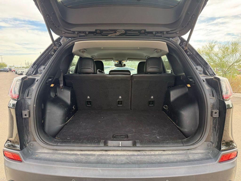 used 2020 Jeep Cherokee car, priced at $18,981