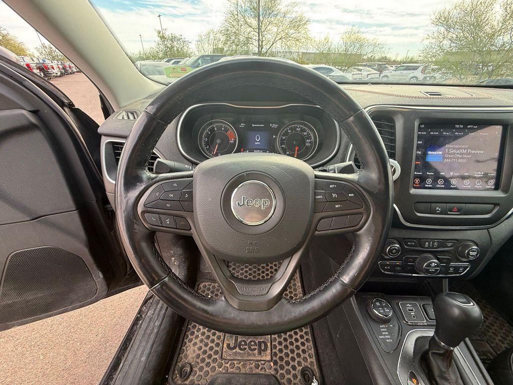used 2020 Jeep Cherokee car, priced at $18,981