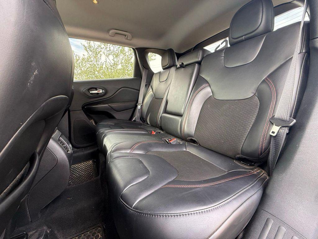 used 2020 Jeep Cherokee car, priced at $18,981