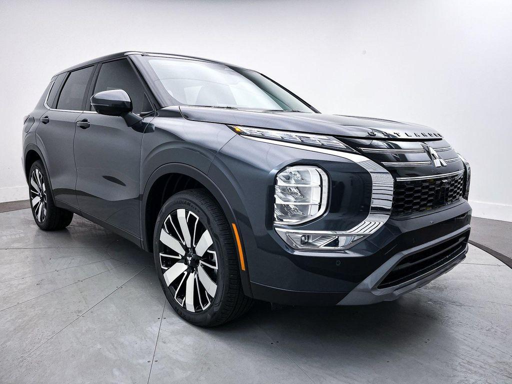 new 2025 Mitsubishi Outlander car, priced at $32,738