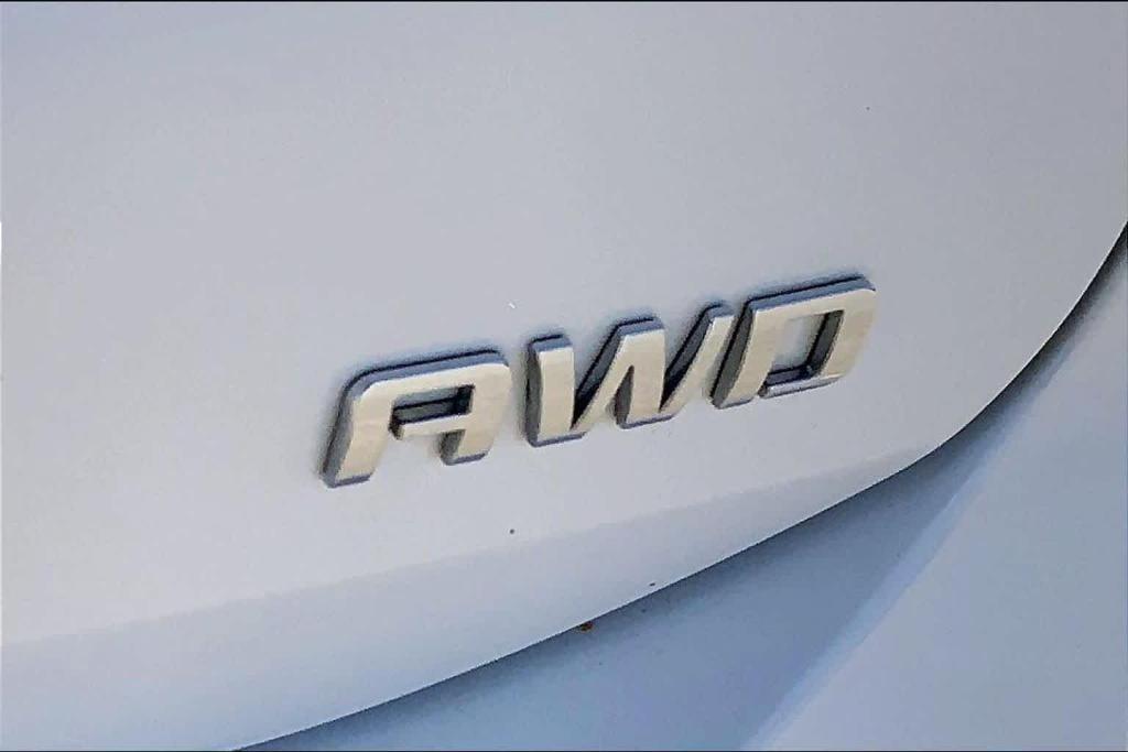 used 2020 Chevrolet Equinox car, priced at $13,990