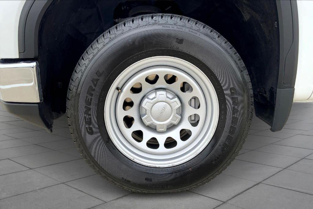 used 2023 GMC Sierra 1500 car, priced at $28,658