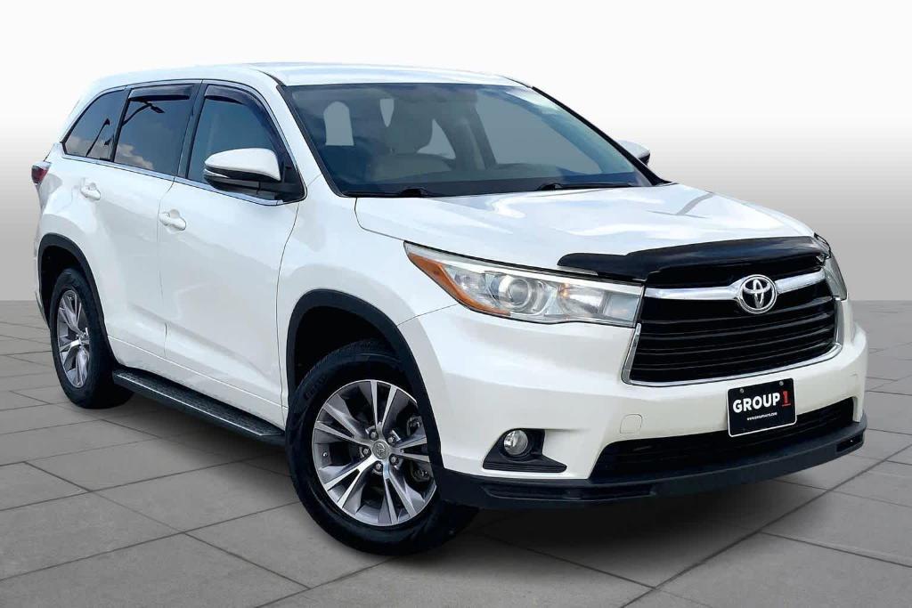 used 2015 Toyota Highlander car, priced at $15,592