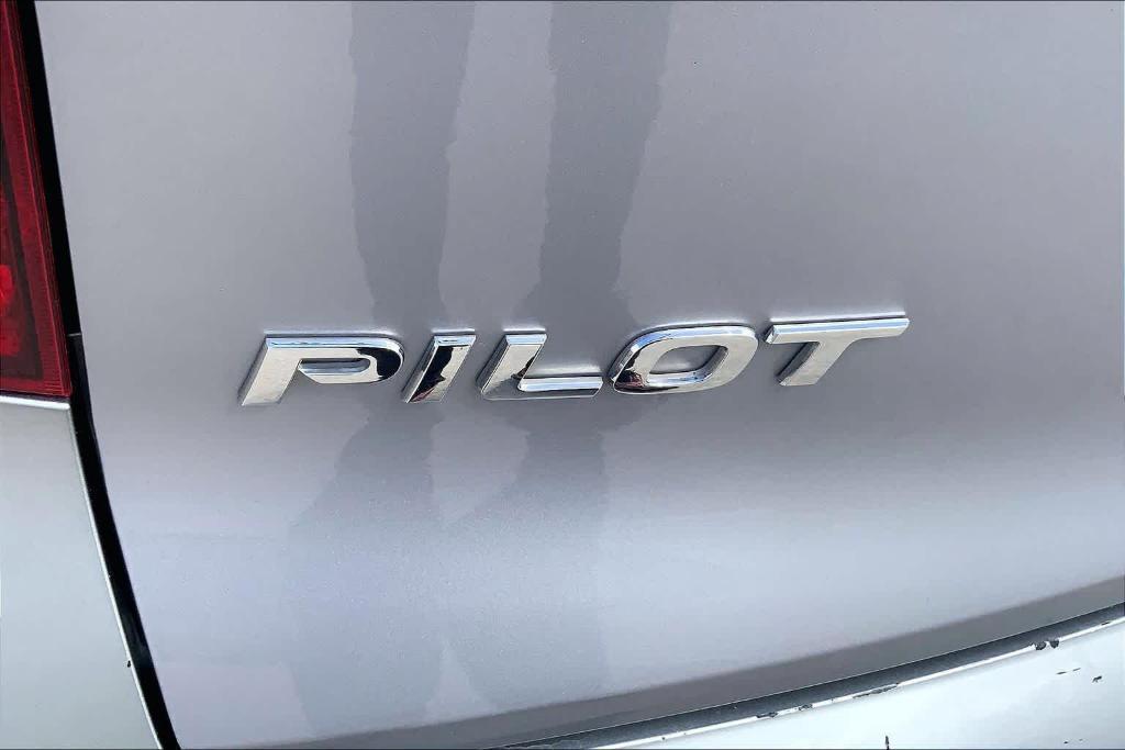 used 2018 Honda Pilot car, priced at $14,695