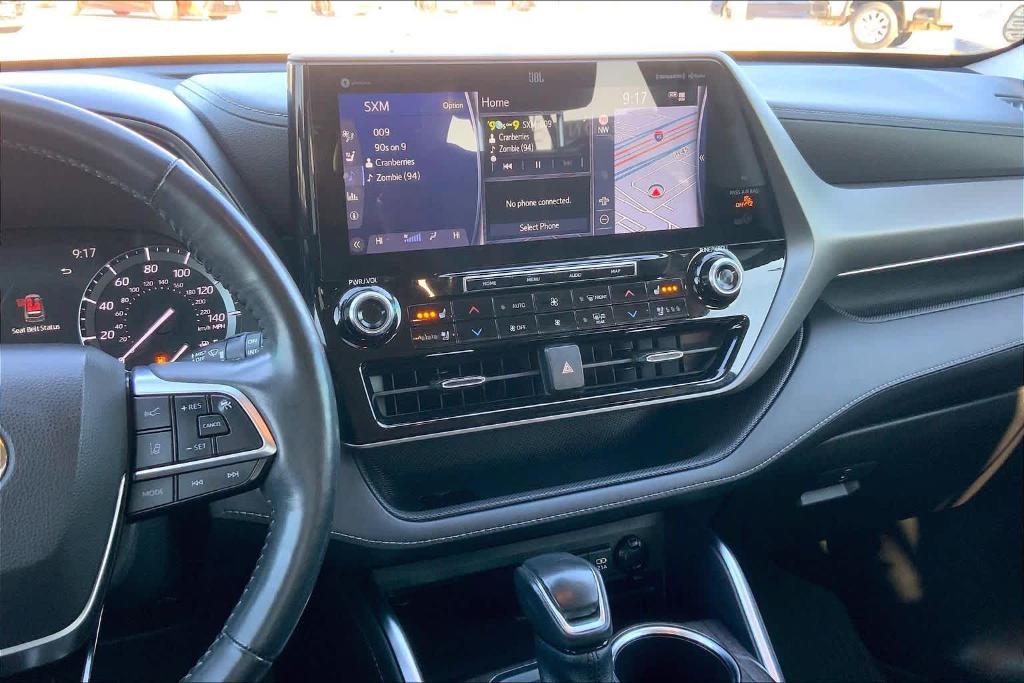 used 2021 Toyota Highlander car, priced at $29,935