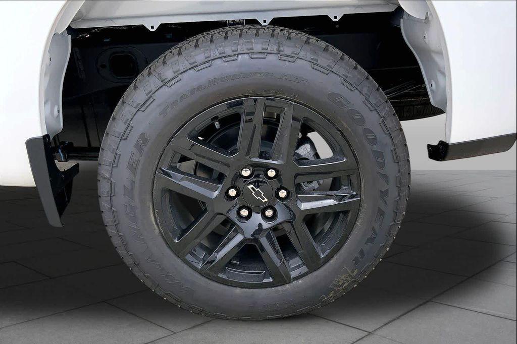 new 2026 Chevrolet Silverado 1500 car, priced at $45,032