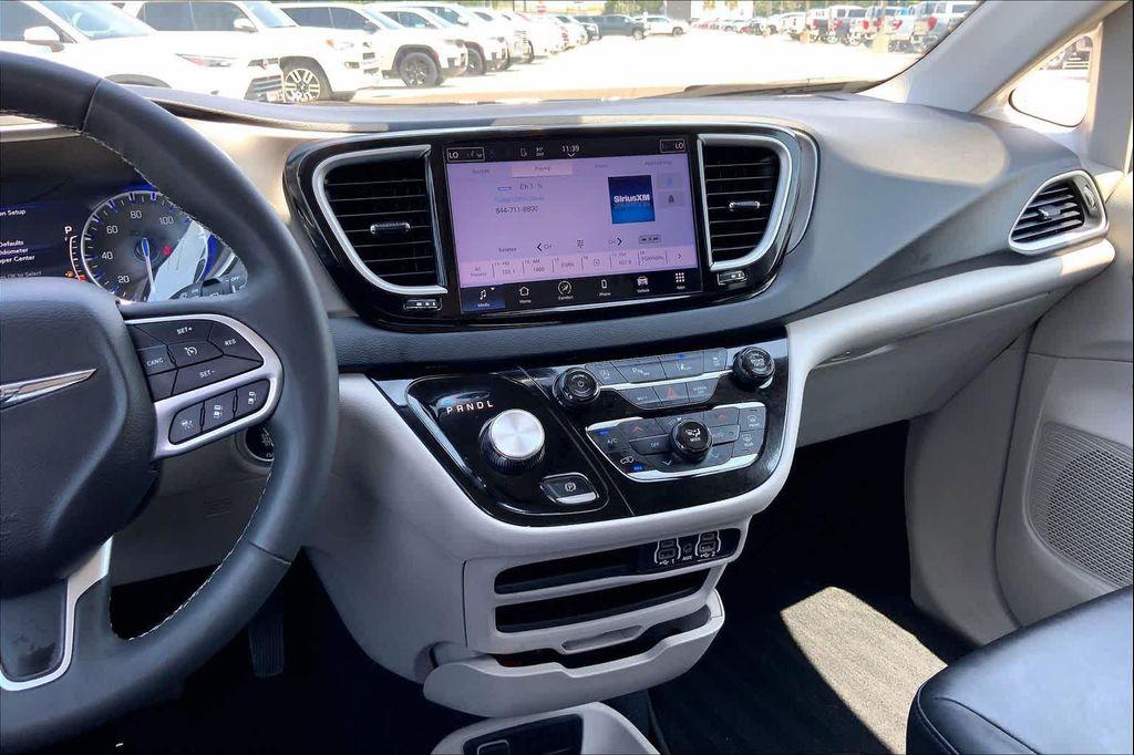 used 2024 Chrysler Pacifica car, priced at $23,300