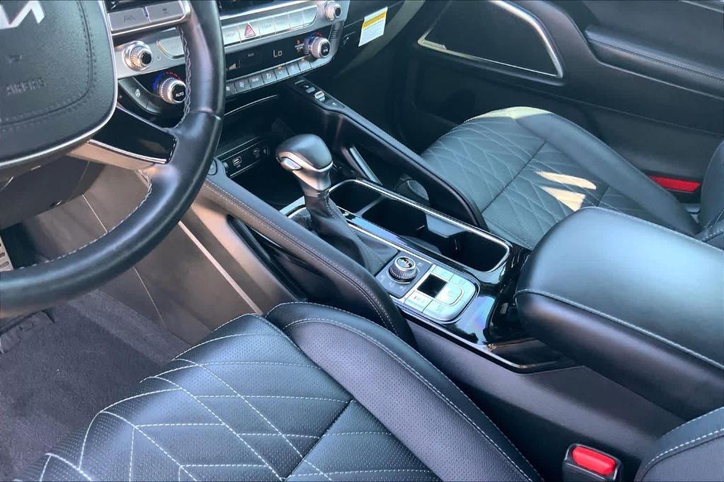 used 2024 Kia Telluride car, priced at $39,657