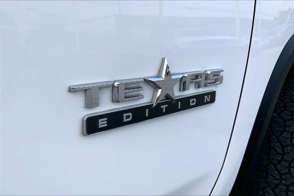 used 2025 Chevrolet Silverado 2500 car, priced at $57,984