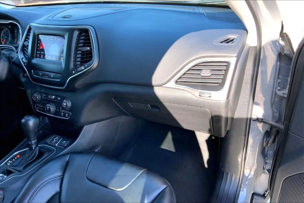 used 2021 Jeep Cherokee car, priced at $14,199