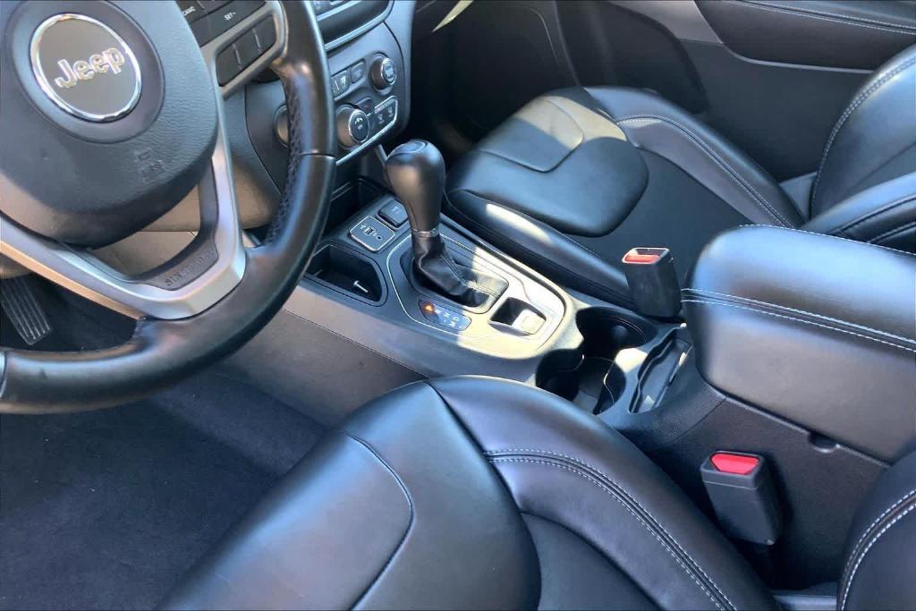 used 2021 Jeep Cherokee car, priced at $14,199