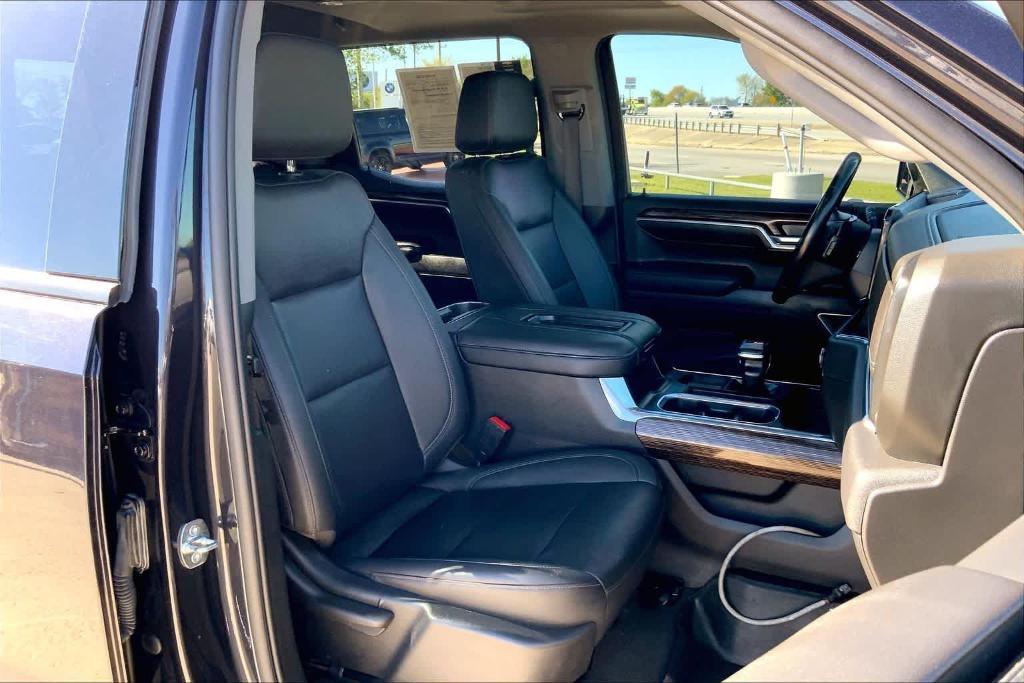 used 2022 GMC Sierra 1500 car, priced at $41,899