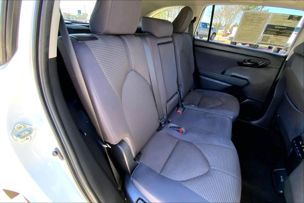 used 2023 Toyota Highlander car, priced at $27,795