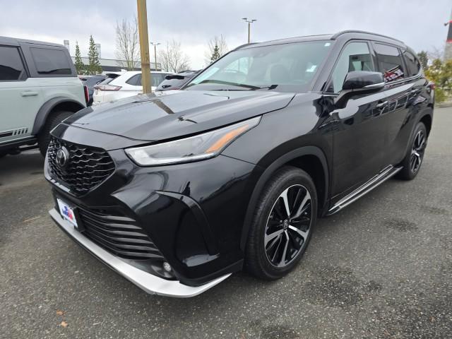 used 2022 Toyota Highlander car, priced at $36,955
