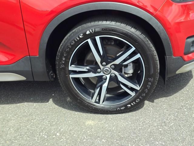 used 2021 Volvo XC40 car, priced at $27,850
