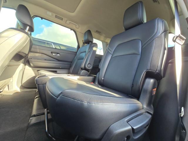 used 2024 Nissan Pathfinder car, priced at $39,950