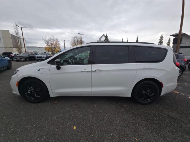 used 2024 Chrysler Pacifica Hybrid car, priced at $39,988