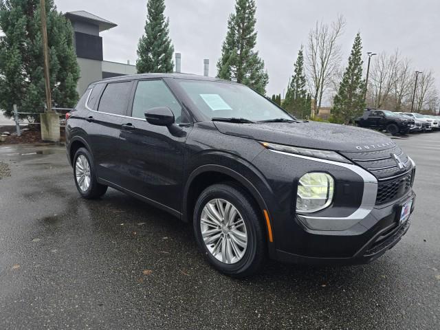 used 2024 Mitsubishi Outlander car, priced at $24,985