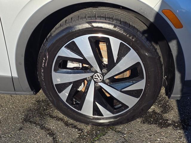 used 2022 Volkswagen ID.4 car, priced at $21,860