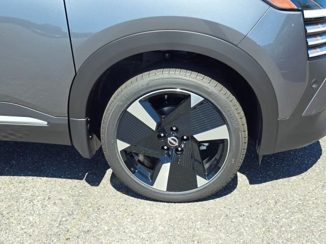 new 2025 Nissan Kicks car, priced at $27,500