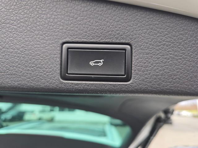 used 2017 Volkswagen Touareg car, priced at $15,550