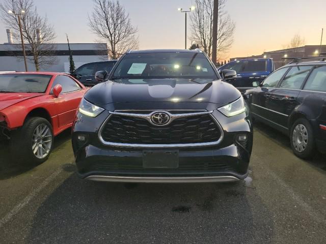 used 2022 Toyota Highlander car, priced at $39,880