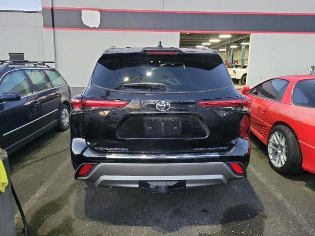 used 2022 Toyota Highlander car, priced at $39,880