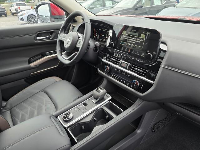 new 2025 Nissan Pathfinder car, priced at $49,700