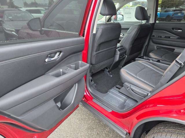 new 2025 Nissan Pathfinder car, priced at $49,700