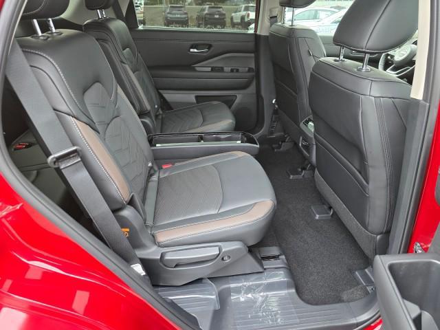 new 2025 Nissan Pathfinder car, priced at $49,700