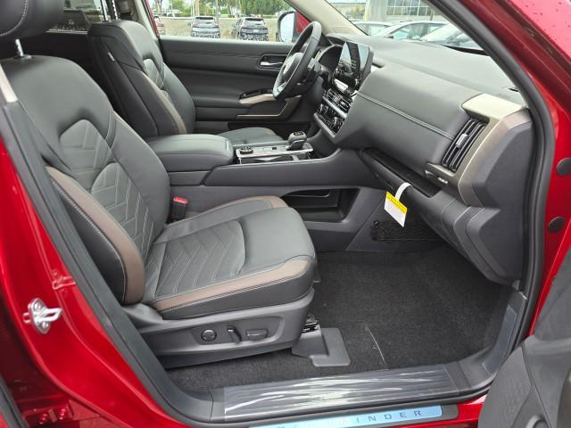 new 2025 Nissan Pathfinder car, priced at $49,700