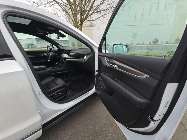 used 2024 Cadillac XT6 car, priced at $43,945