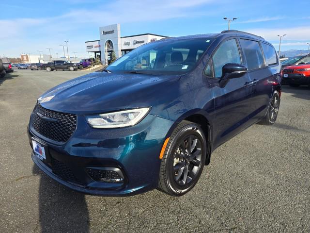 used 2022 Chrysler Pacifica car, priced at $25,950