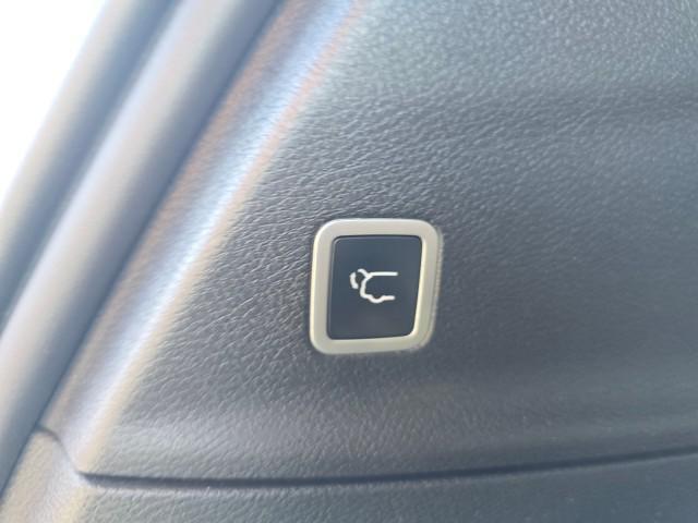 used 2022 Chrysler Pacifica car, priced at $25,950