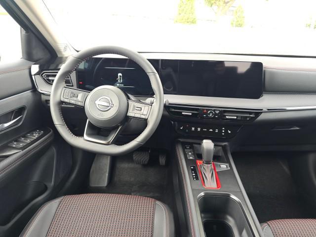 new 2025 Nissan Kicks car, priced at $28,950